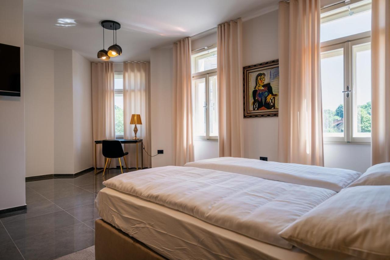 Dvorec Gregorcic Šmarješke Toplice Exteriér fotografie