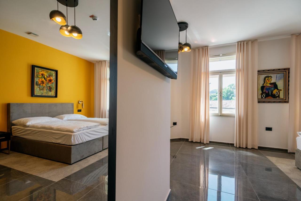 Dvorec Gregorcic Šmarješke Toplice Exteriér fotografie